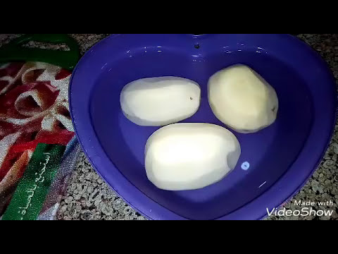فيديو: كيف تقلى البطاطس بشكل صحيح