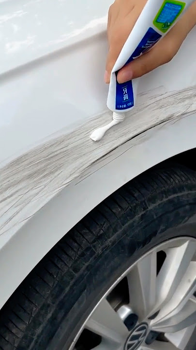 Can Toothpaste Polish Your Car? Testing the Life Hack! #car #DIY #carlovers