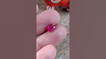 Unheated Ruby of Old Burma • 1.44 Ratti • Outdoor Video