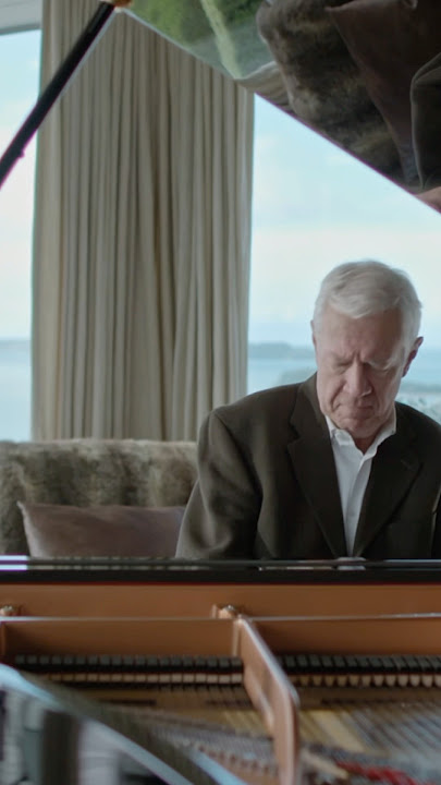 月亮代表我的心 - The Moon, My Heart ... by Carl Doy