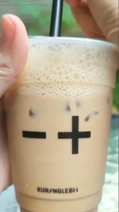 Order GoFood Iced Kopi Legit di Kopi Kurang Lebih Rasanya Nikmat Banget #Shorts 😊