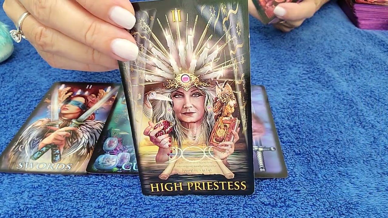 PISCES - WOW, PISCES! VERY INTENSE SOULMATE READING...😯💝🎁 OCTOBER 2022 TAROT