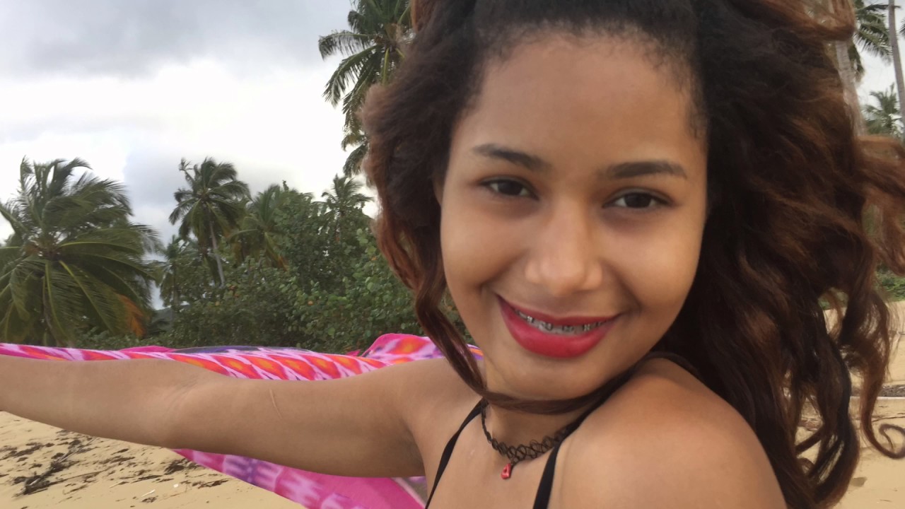 Beach Bikini Girl Model En La Playa Coson Dominican Republic Samama