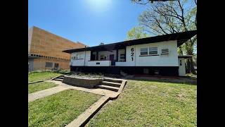 621 N. Leverett Ave #2 Fayetteville, AR 72701 621 N. Leverett Ave #2 Fayetteville, AR 72701