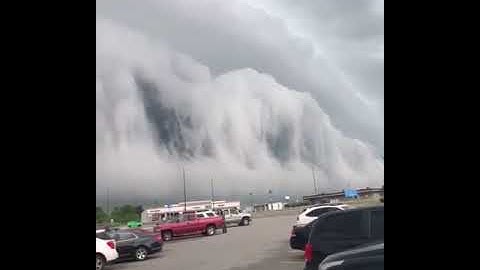Huge Cloud Tidal wave