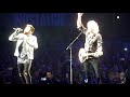 Queen + Adam Lambert live Le Galaxie Amnéville France 2017 (Somebody to Love)