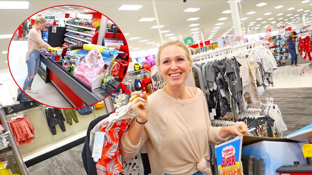 Last Minute Christmas Shopping For The WHOLE family! - YouTube