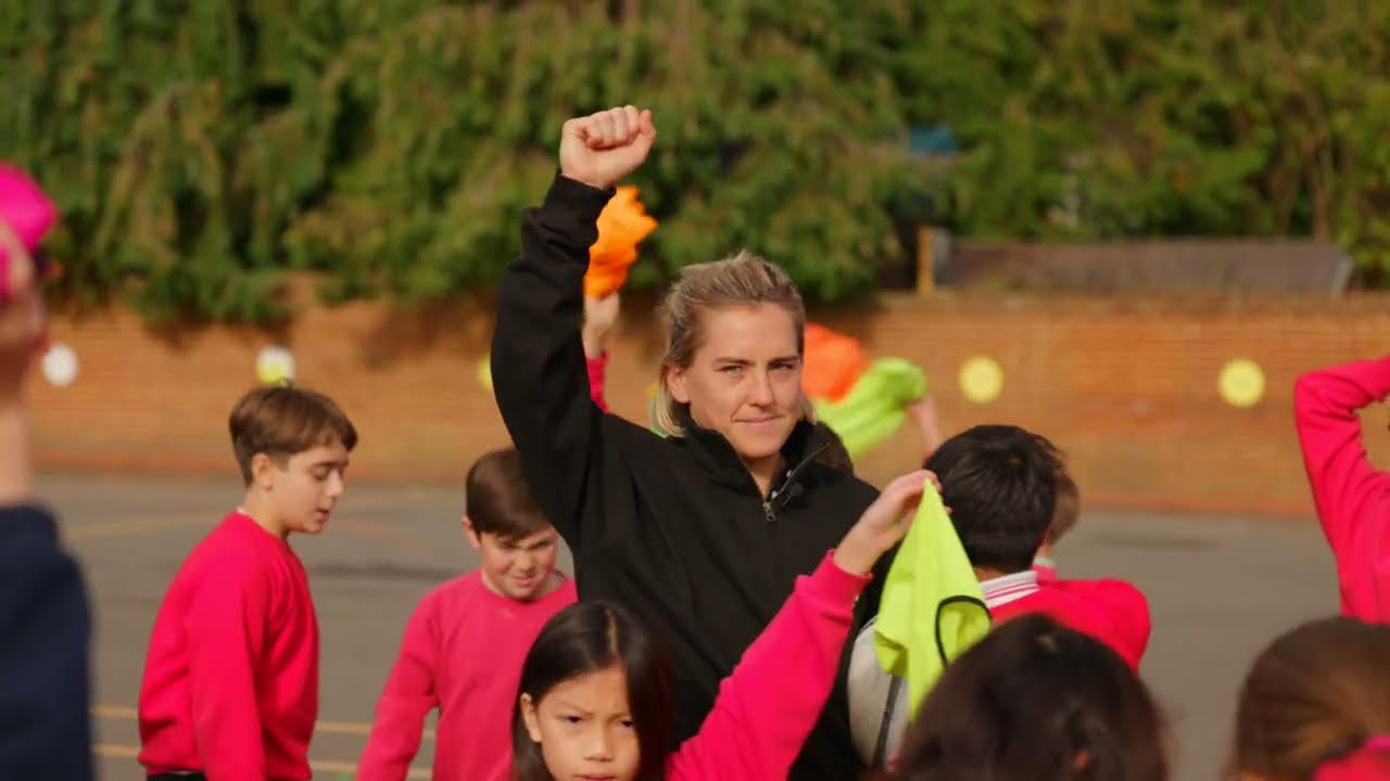 England Roses Rugby Star Claudia Macdonald Inspires Young Students at Wallace Fields Junior School