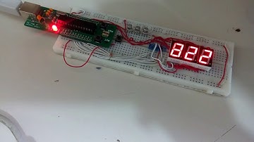 PIC18F2550 Multiplexación con displays de 7 segmentos e interrupción externa.