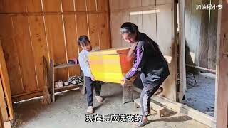 燕子和小花日常生活，給桌子和房間墻面刷漆 #農村生活 #荒野求生 #荒野独居 #求生挑战 #生存挑战 #荒野