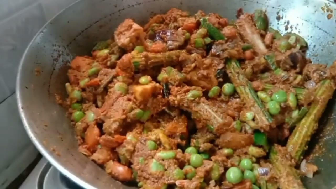 हुरड्याच्या मसाल्यातील भोगीची भाजी | मकरसंक्रांत स्पेशल | भोगीची मिक्स भाजी 