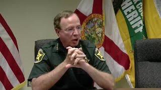 Detectives: Gibsonton man used Twitter to send child porn images to Tampa news anchor