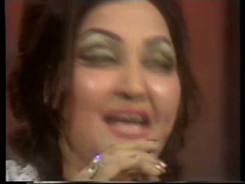 Malika Taranum Noor Jehan Live! "Muj Se Pehli Si"