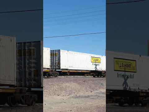 RAILFANNING SHORTS BNSF 8173 MP 725 NEEDLES SUB 11-24-2023 #railfaning #railway #bnsftrains