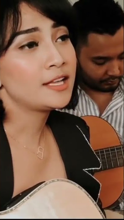 Bikin Terharu! Vanessa Angel Pernah Cover Lagu Hachi Anak Sebatang Kara 😭😭😭