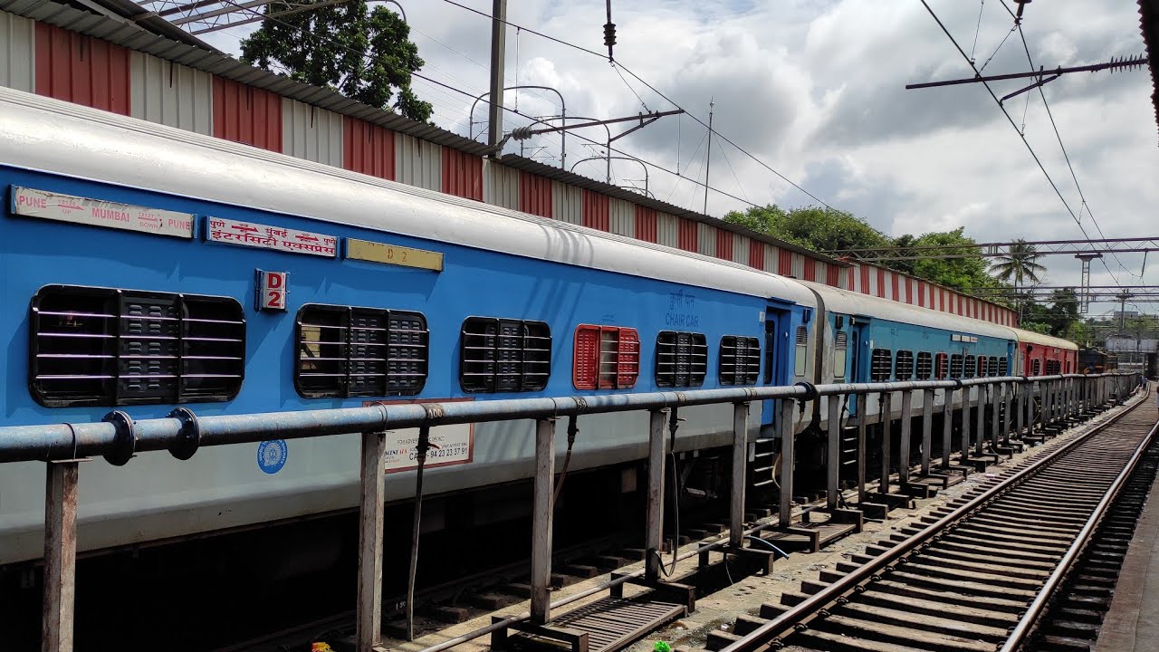 Intercity Express Mumbai To Pune Train Time Table 12127 Mumbai Pune Intercity Express Train Arrival Pune Railway Station