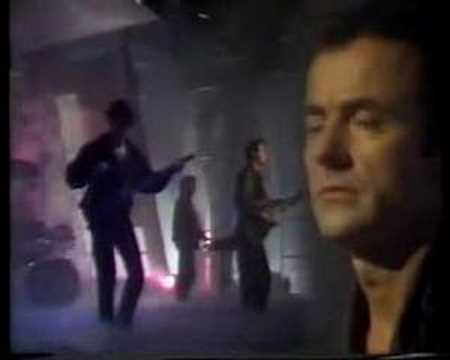 THE STRANGLERS ON THE ROLAND RAT SHOW - ALWAYS THE SUN -1987.