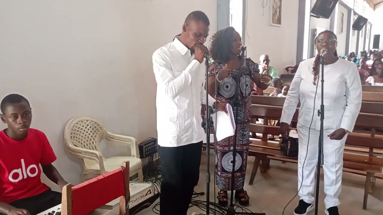 Le chœur de la FCIE à la Messe du dimanche 11 janvier 2026