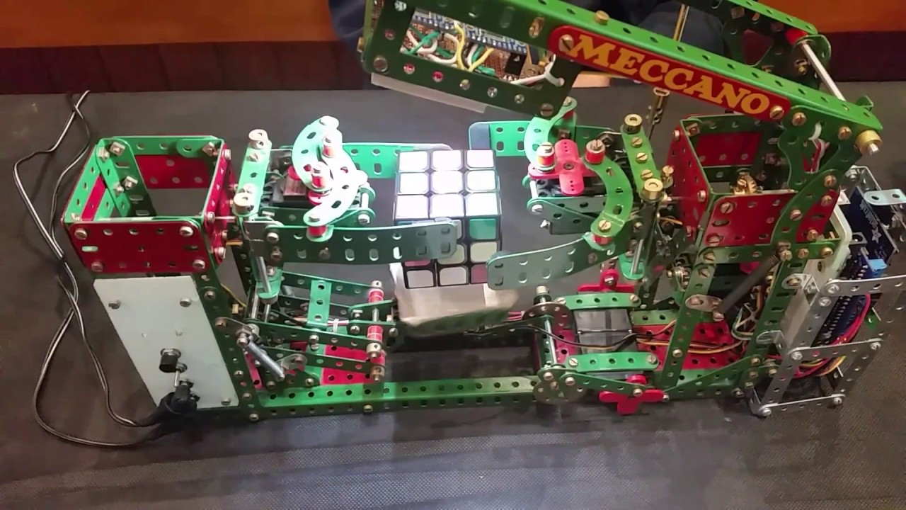 Meccano Rubik's cube solver mapping the puzzle