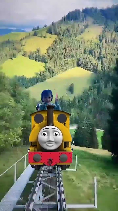 Ade Kirana naik kereta