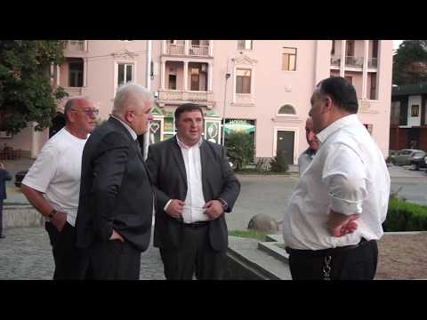 მესხიშვილის თეატრში ახალი სამხატვრო ხელმძღვანელი მინისტრმა წარადგინა