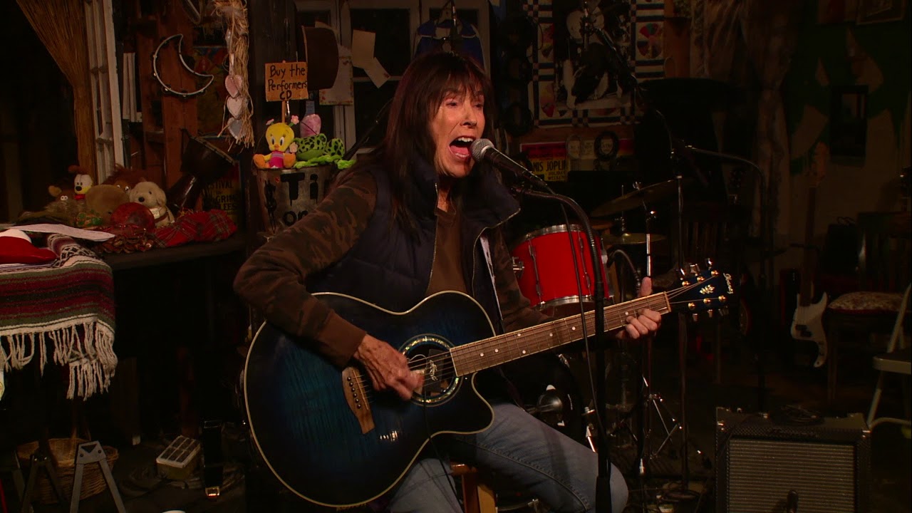 Addine Hawthorne 2017 Christmas Performance - YouTube