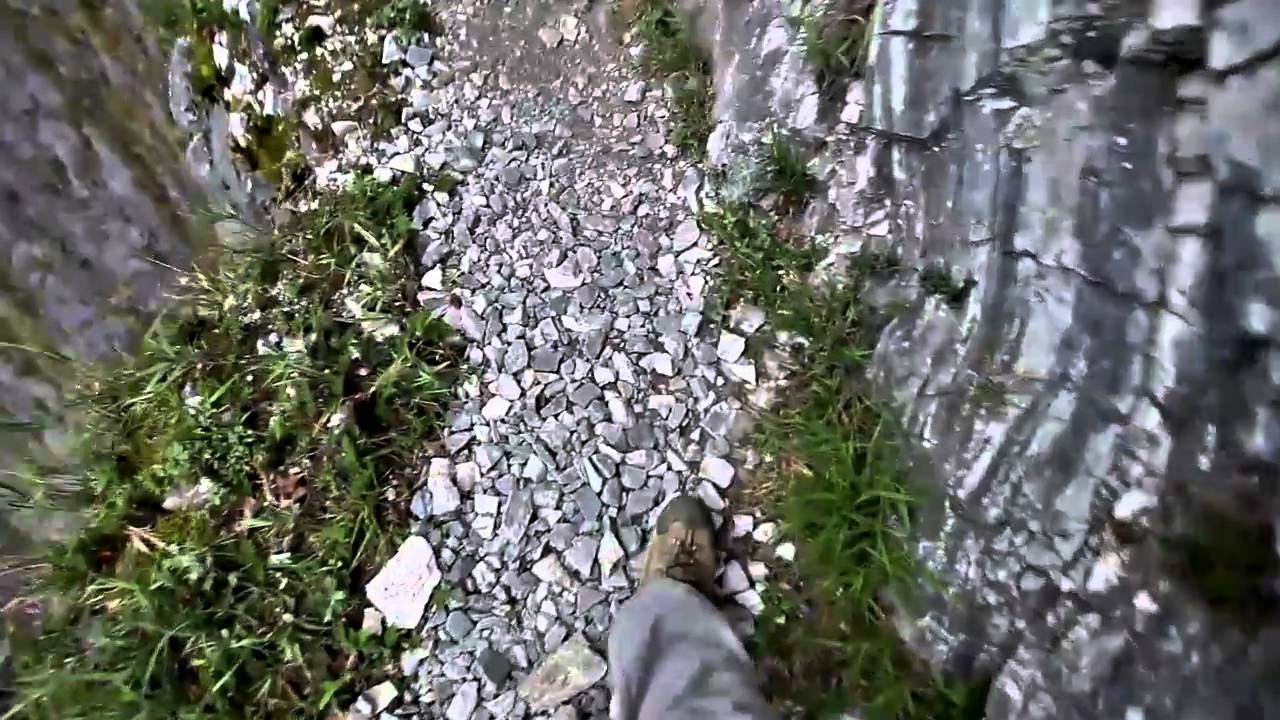 Jhuilu Old Road walking through 錐麓古道小步行