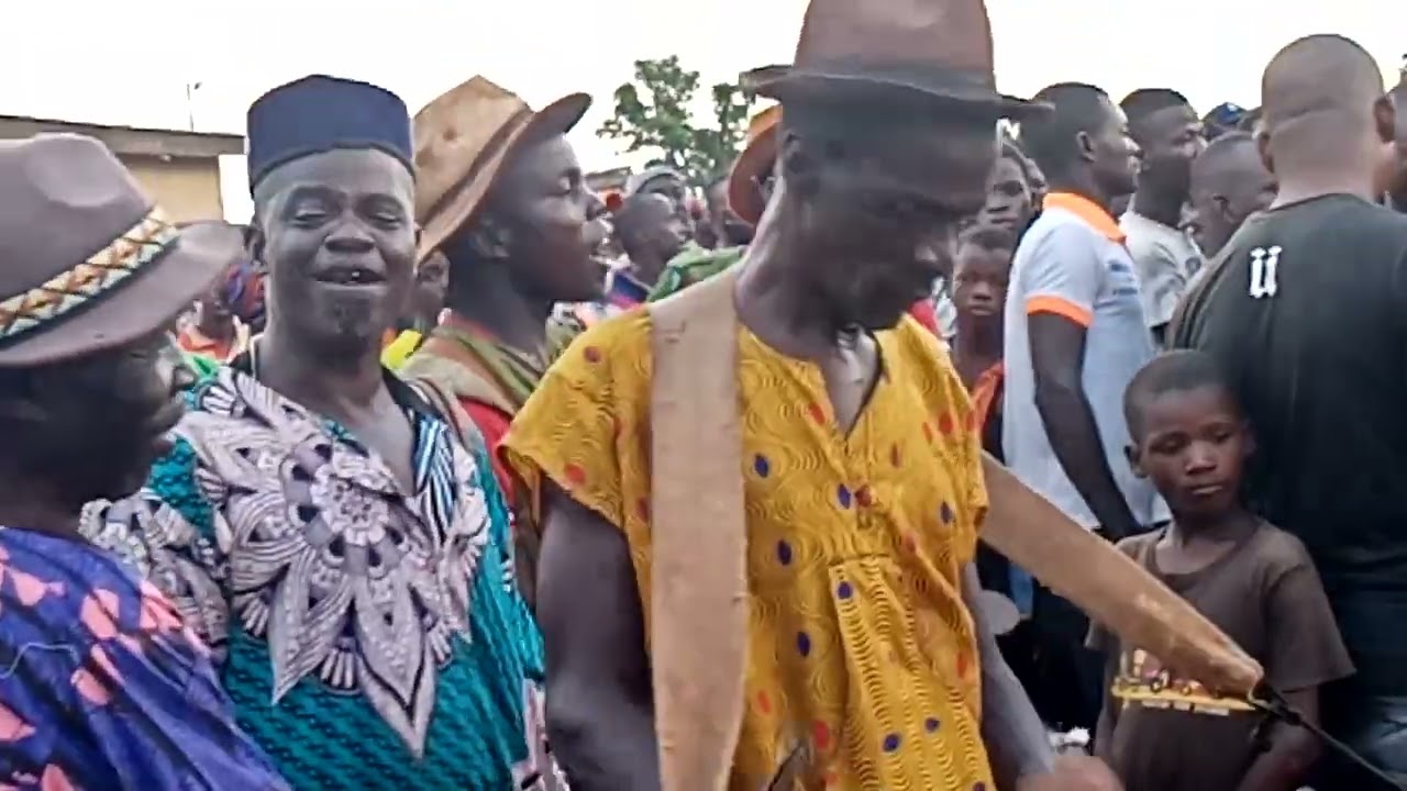 Dans la pure tradition Sénoufo s'est passée l'enterrement du Chef Dozo SAMBA LAMINE DIARRA de LOULO🛖