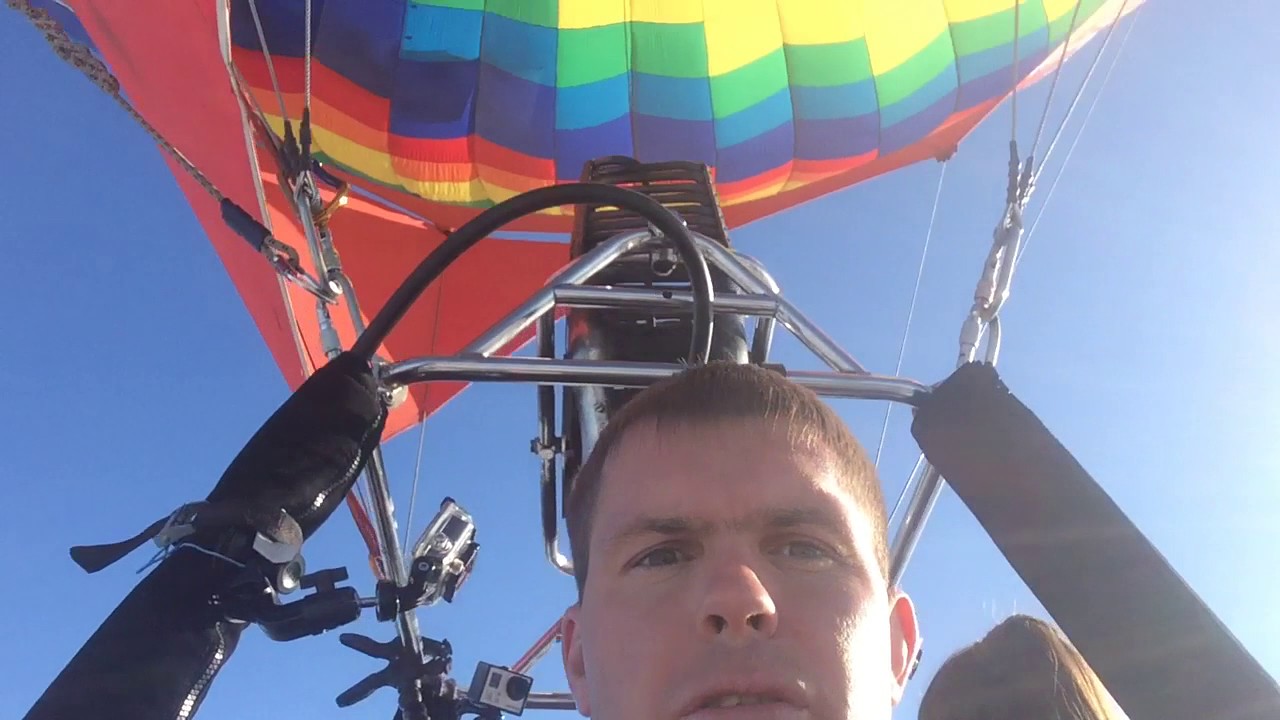 Клип на воздушном шаре