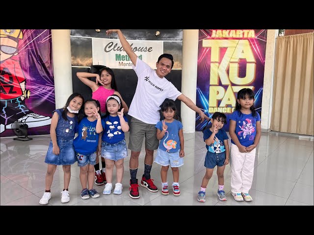 LATIHAN DANCE TAKUPAZ KIDS class=