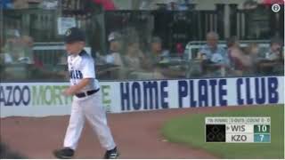 【アメリカ】6歳のコーチ、審判を侮辱して退場！