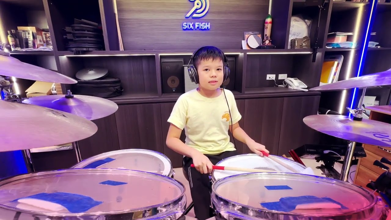 Golden drum cover by Jeffrey