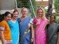 Can an american girl wear a sari