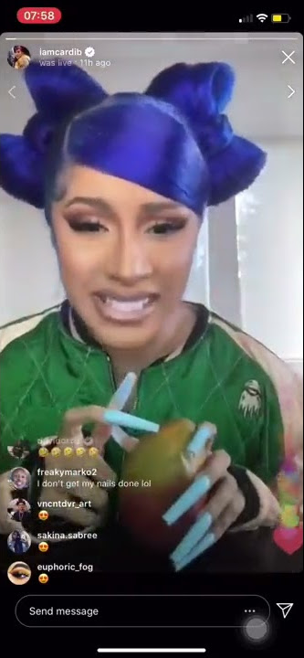 Cardi b cutting a mango with her nails Instagram live (04/14/2020)