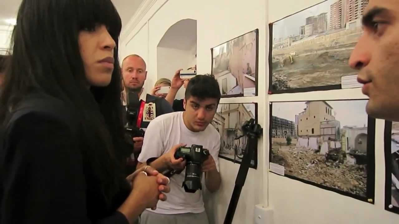 Loreen visits the organization Civil Rights Defenders in Baku