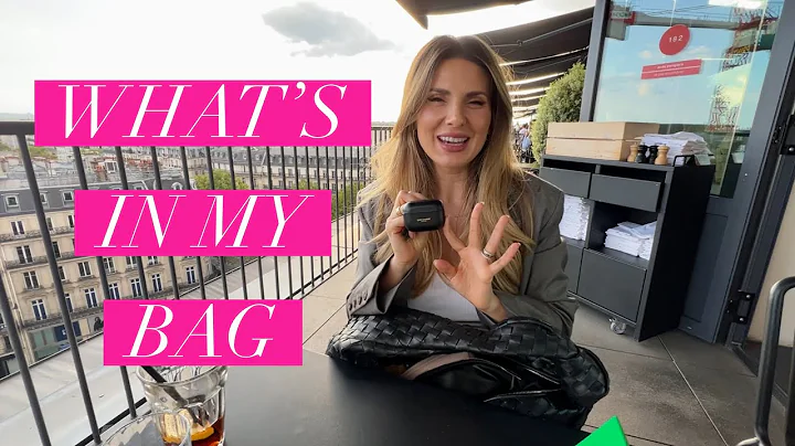 What's in my bag | ALI ANDREEA