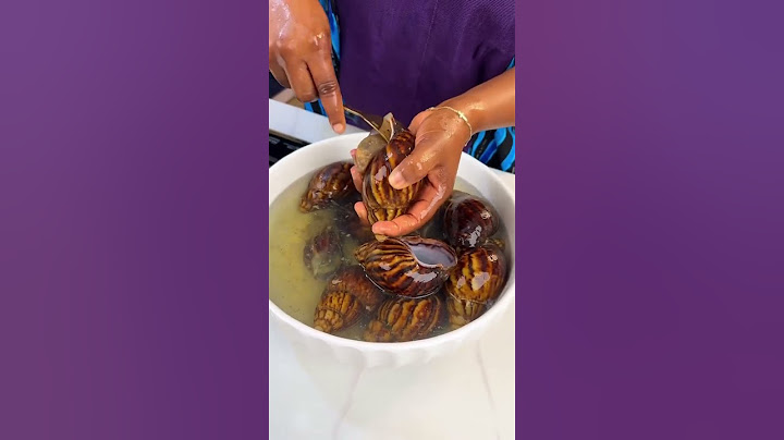 How African remove snail from shell! Is this your style? #100daysshorts