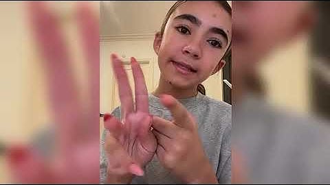 5-Minute GRWM | Life With Delsi – Quick & Easy Morning Routine 2025 💄✨