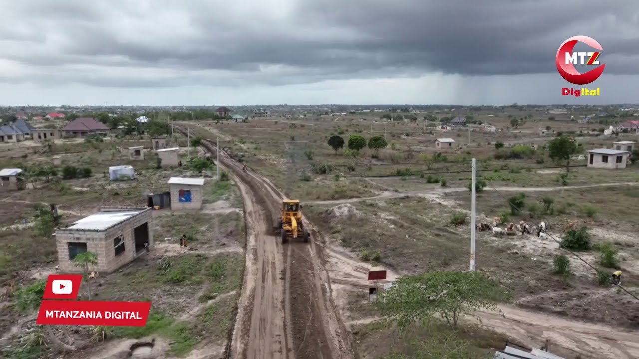 HATIMAE WAKAZI wa MABWEPANDE WAANZA UPIMAJI ARDHI ,UCHONGAJI BARABARA/ WATOA SHUKRAN KWA RAIS SAMIA