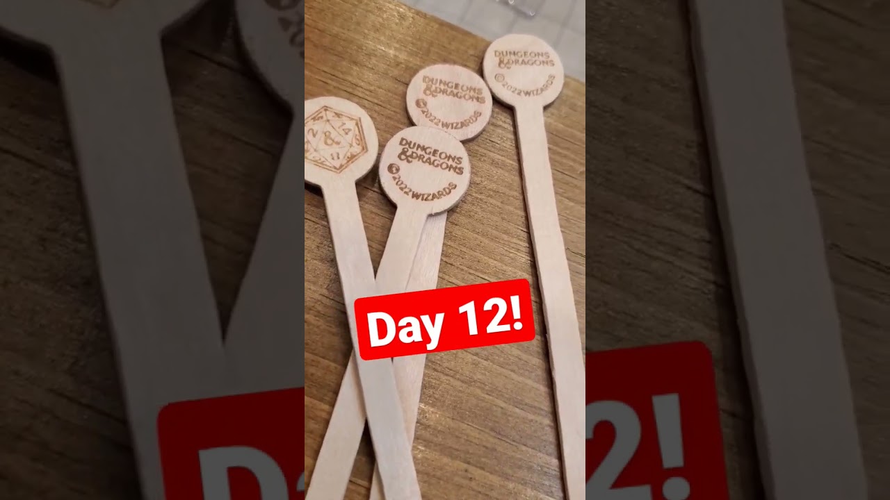 Day 12 Opening the D&D Official Countdown Gift Calendar! 