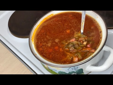 Солянка с огурцами и колбасой