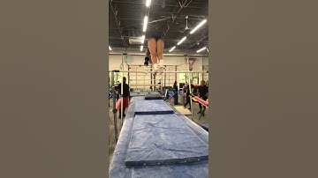 Jasmine Williamson-GMS Gymnastics- Level 10**GRAD 2022**BARS- Blind full to gienger