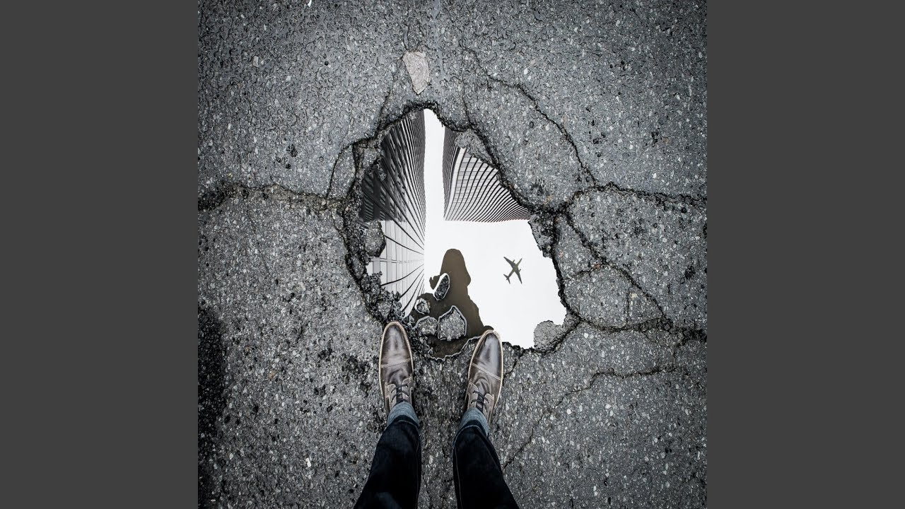 Guarda Self Reflection su YouTube Guarda Self Reflection su YouTube