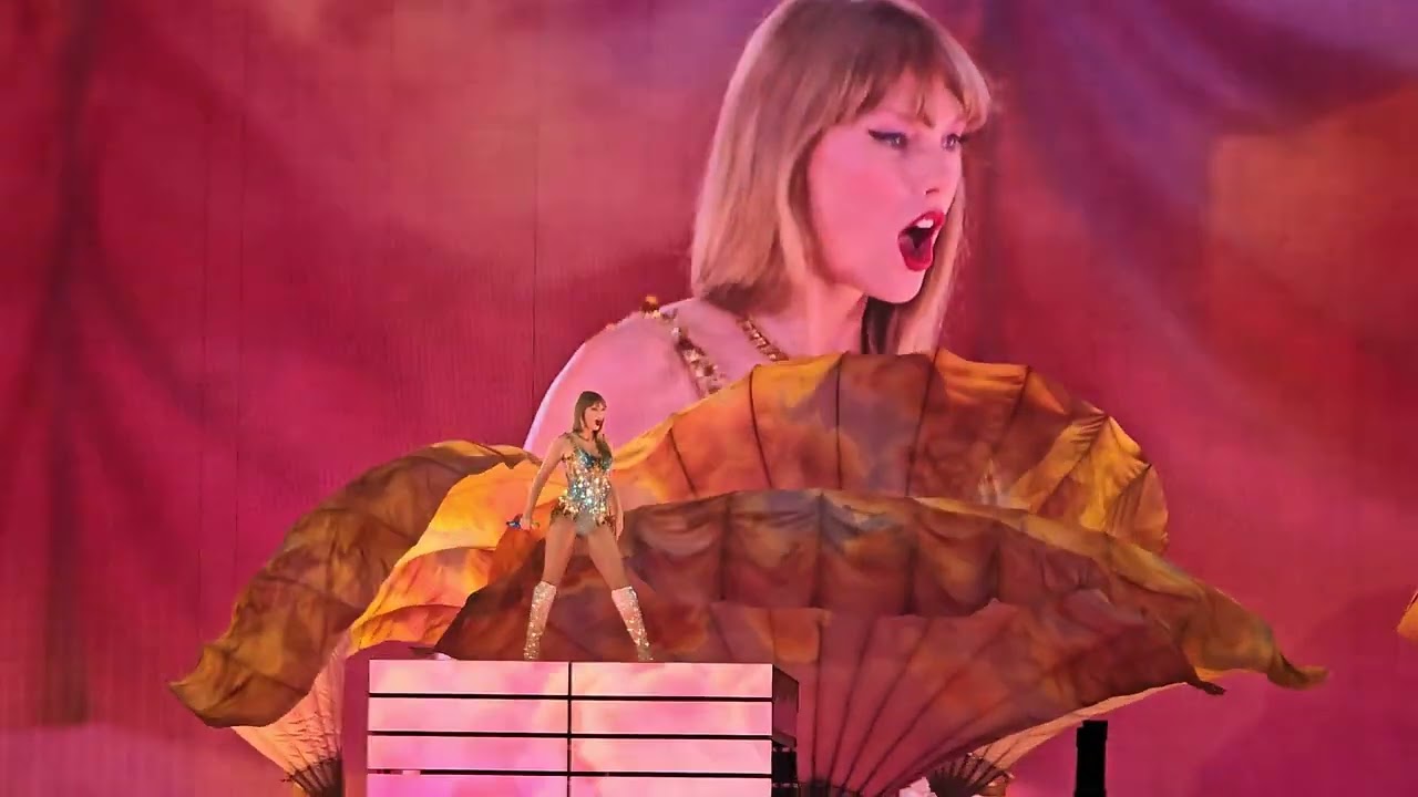 Taylor Swift Era's tour Amsterdam July 5th, 2024, opening, Miss Americana and Cruel Summer