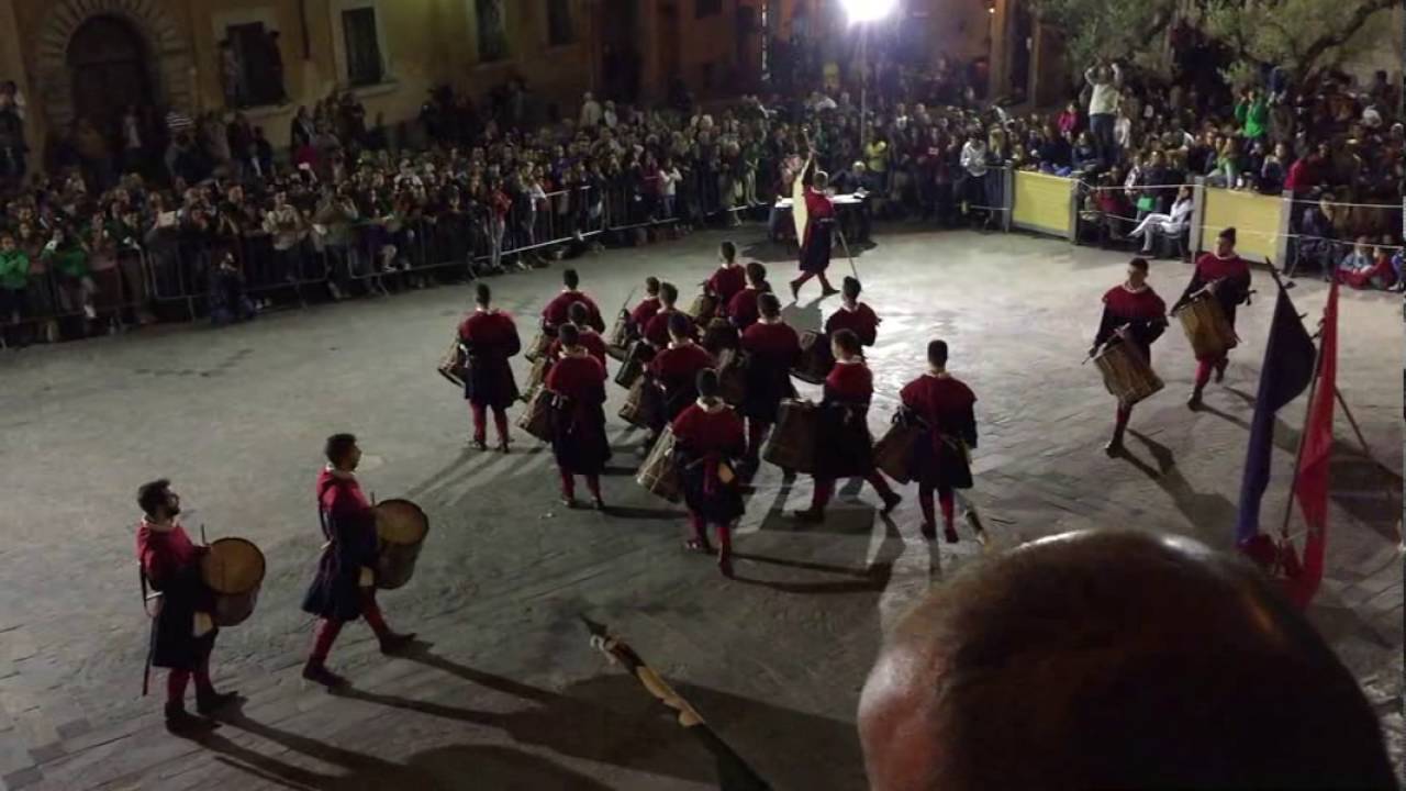 Gruppo Tamburini Lucio Bartolucci Rione Rocca San Gemini - Sfida 2016 "a rullo di Tamburo" 1° class