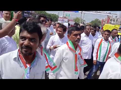 મહેસાણા ખાતે સરદાર સાહેબની પ્રતિમા ને નમન કરી કોંગ્રેસના આગેવાન કાર્યકરો સાથે મુલાકાત..