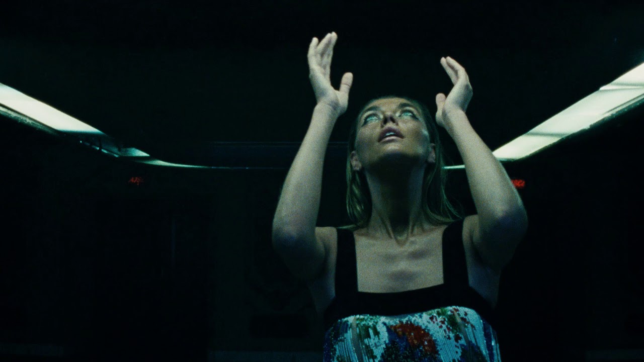 KATERYNA PANCHUK 3d mapping dress | Magic Innovations