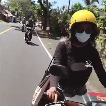 wah keren banget cewek naik astrea
