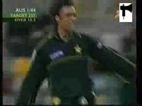 Bill Lawry's "Knocked him over"