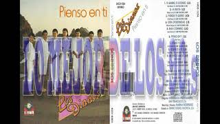 Video thumbnail of "LOS DINNOS - PIENSO EN TI"